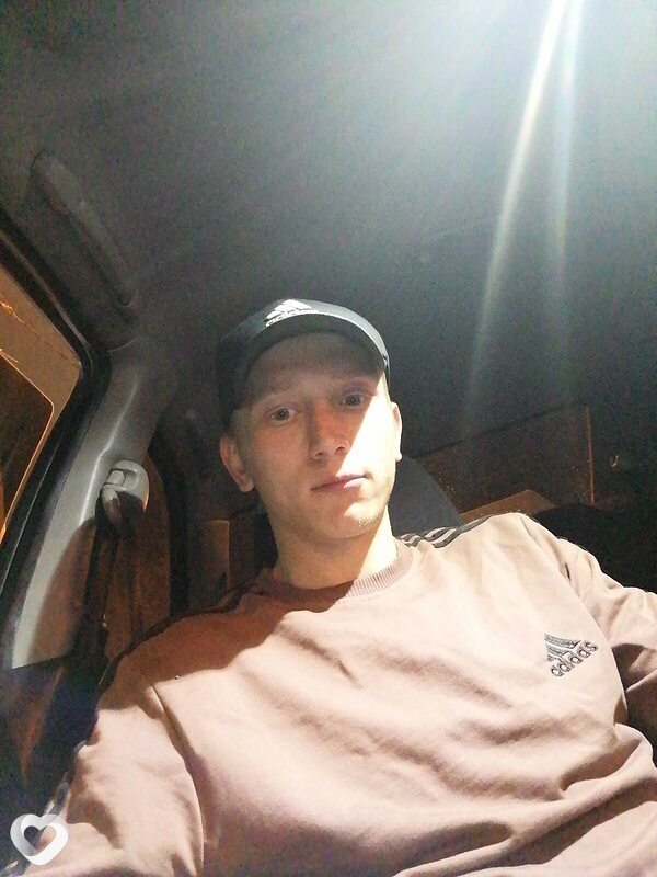 Александр, 26, Екатеринбурге — анкета №2177228