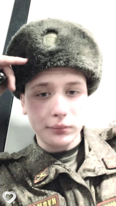 Вадим, 21, Южно-Сахалинске — анкета №2177521