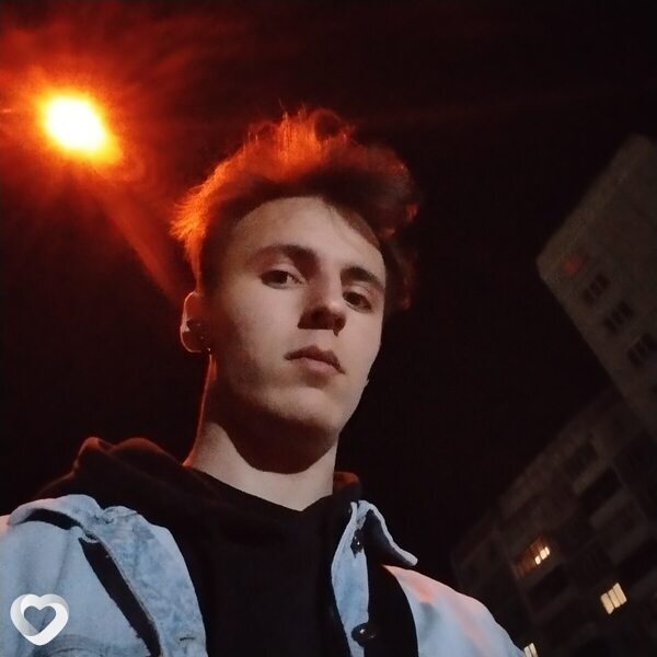 Матвей, 19, Барнауле — анкета №2177889