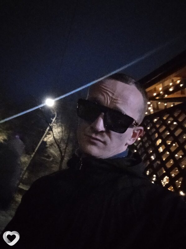 Андрей, 28, Артемовском — анкета №2178463
