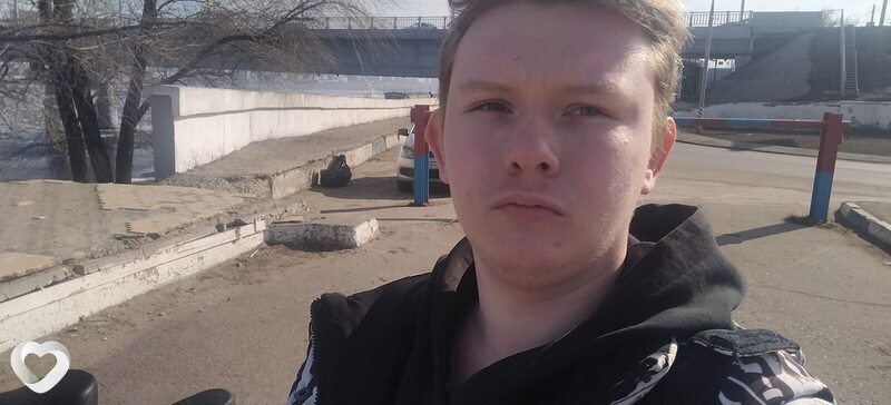 Кирилл, 21, Энгельсе — анкета №2178598