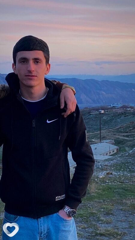 Артур, 23, Кемерове — анкета №2179327