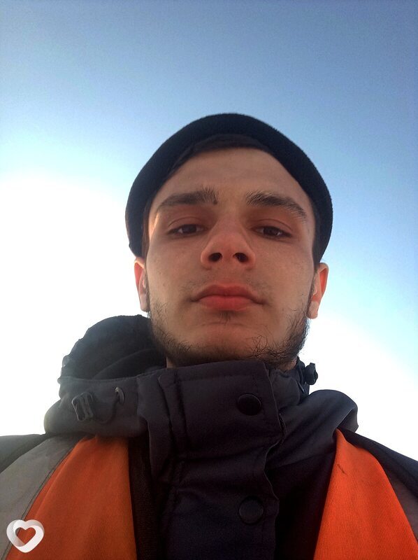 Иван, 21, Новом Уренгое — анкета №2180367