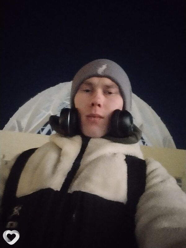 Олег, 26, Екатеринбурге — анкета №2179675