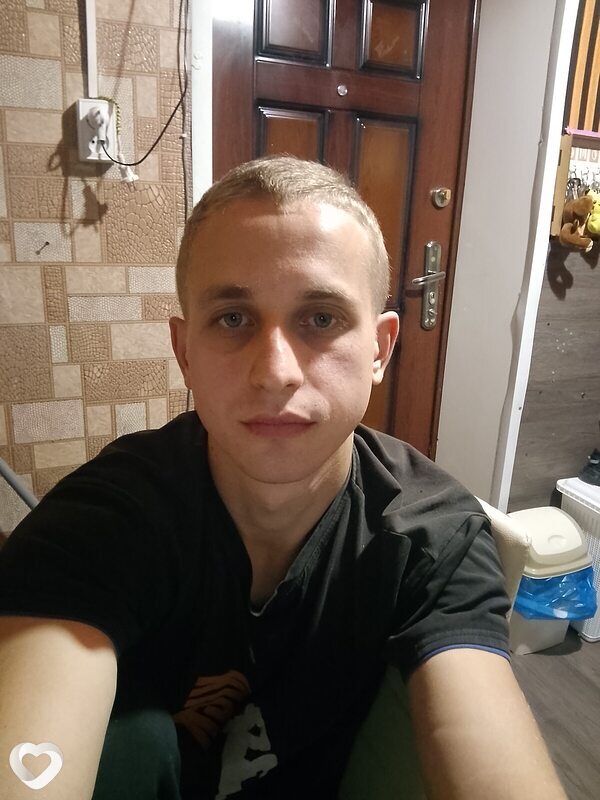 Антон, 26, Самаре — анкета №2179976