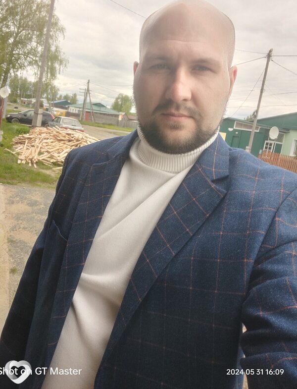 Артем, 31, Томске — анкета №2179820