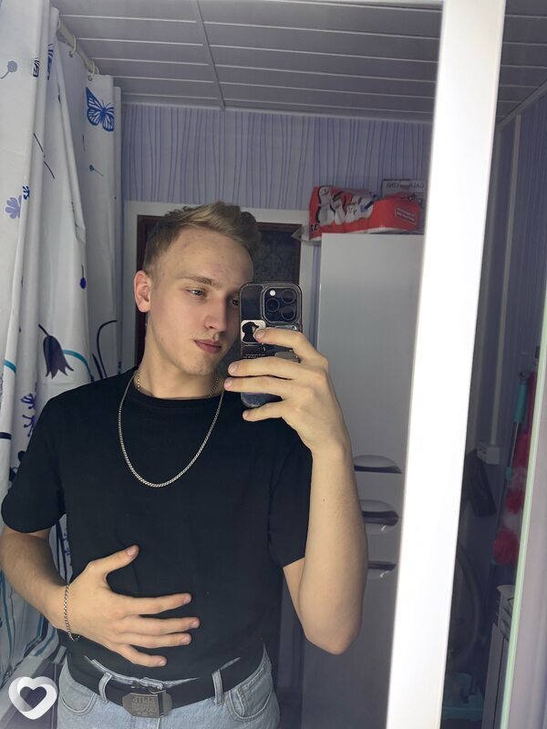 Дмитрий, 20, Мурманске — анкета №2181845