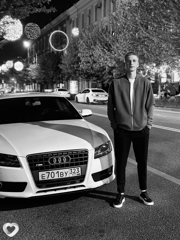 Коля, 22, Москве — анкета №2181128
