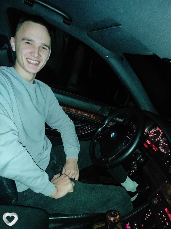 Максим, 21, Минске — анкета №2184675