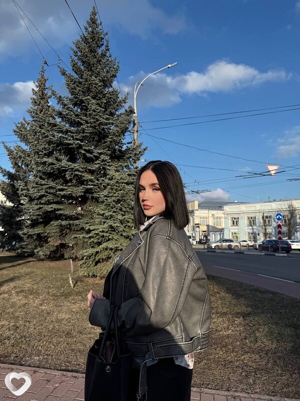 Алиса, 21, Ярославле — анкета №2185073