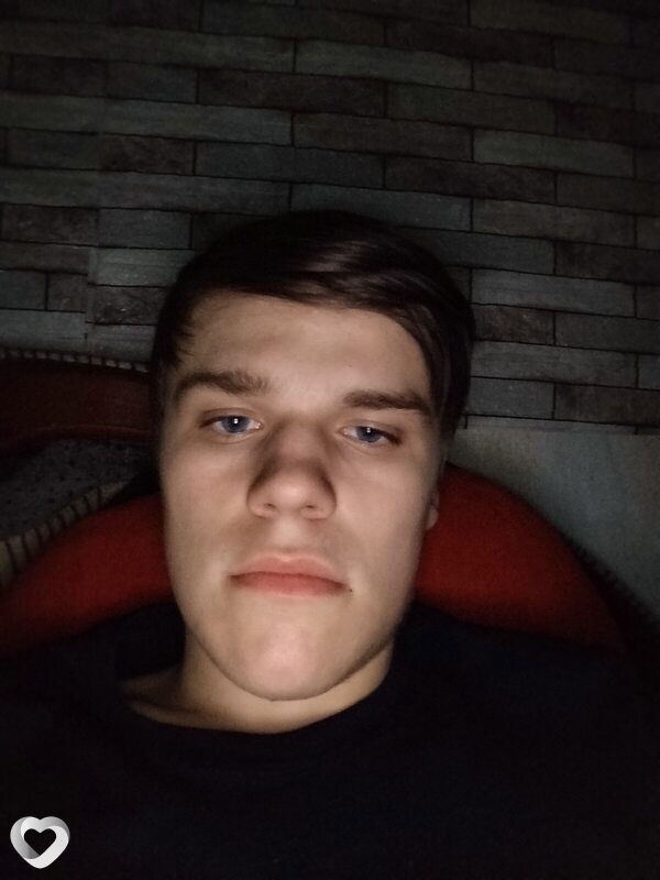Максим, 19, Улан-Удэ — анкета №2185427