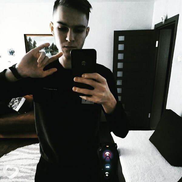 Дима, 22, Солигорске — анкета №2186229