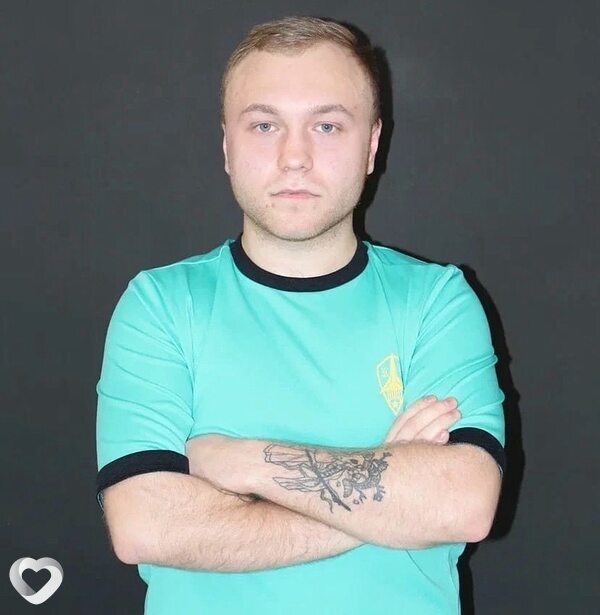 Максим, 25, Москве — анкета №2187527