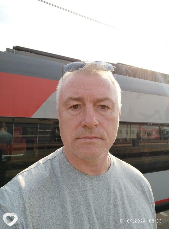 Сергей, Белый