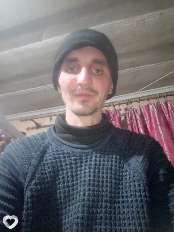 Олег, 30, Луганске — анкета №2189321