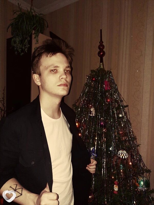 Максим, 21, Ростове-на-Дону — анкета №2189043
