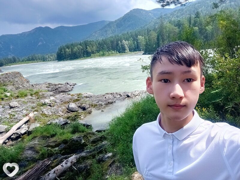 Лев, 19, Горно-Алтайске — анкета №2189990
