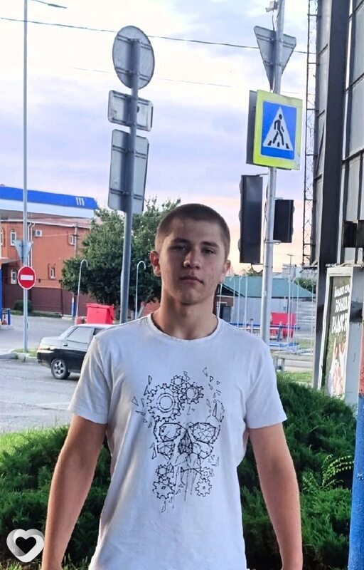 Демид, 19, Армавире — анкета №2191140
