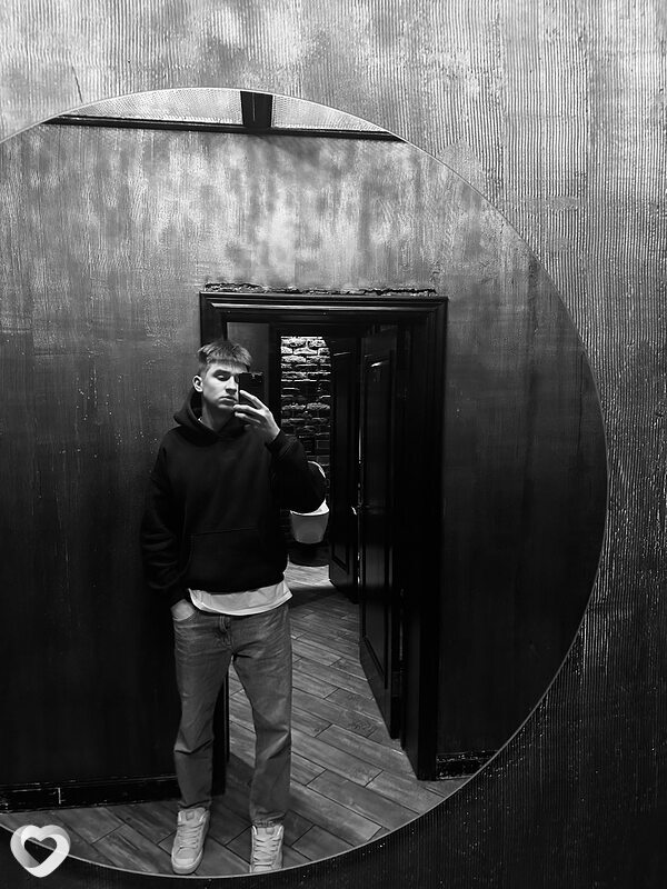 Максим, 21, Курске — анкета №2196873