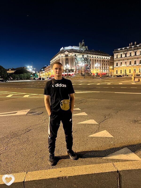 Дмитрий, 21, Иванове — анкета №2199734