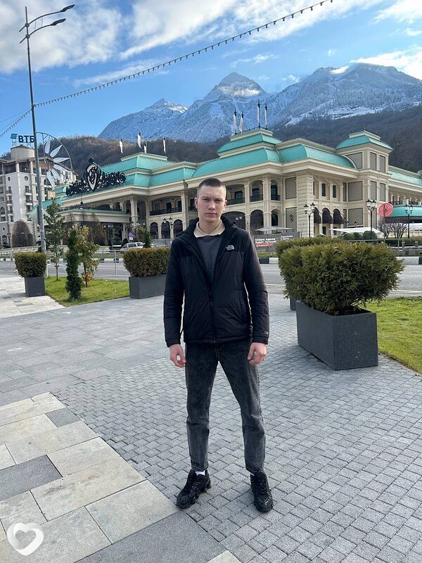 Диниил, 19, Краснодаре — анкета №2200240