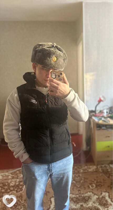 Александр, 21, Новосибирске — анкета №2200744