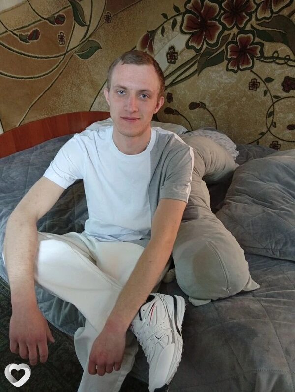 Дмитрий, 22, Искитиме — анкета №2201578