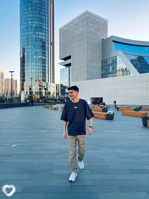 Abdelrahman, 24, Екатеринбурге — анкета №2202126