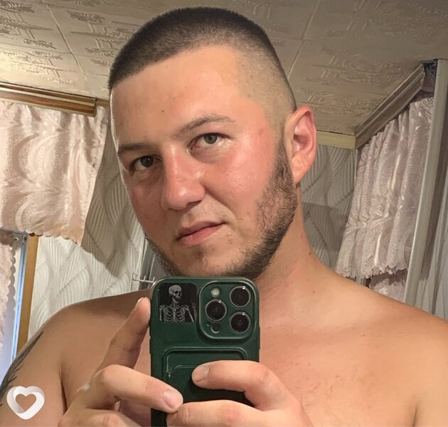 Александр, 26, Москве — анкета №2202430