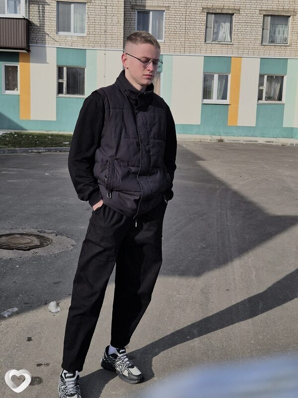 Тимофей, 19, Слуцке — анкета №2202581