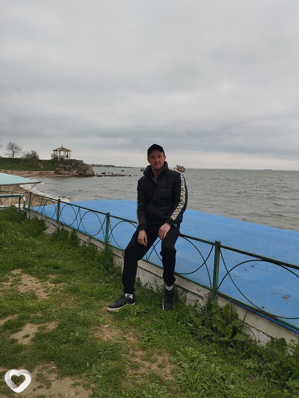 Дима, 31, Керчи — анкета №2203009