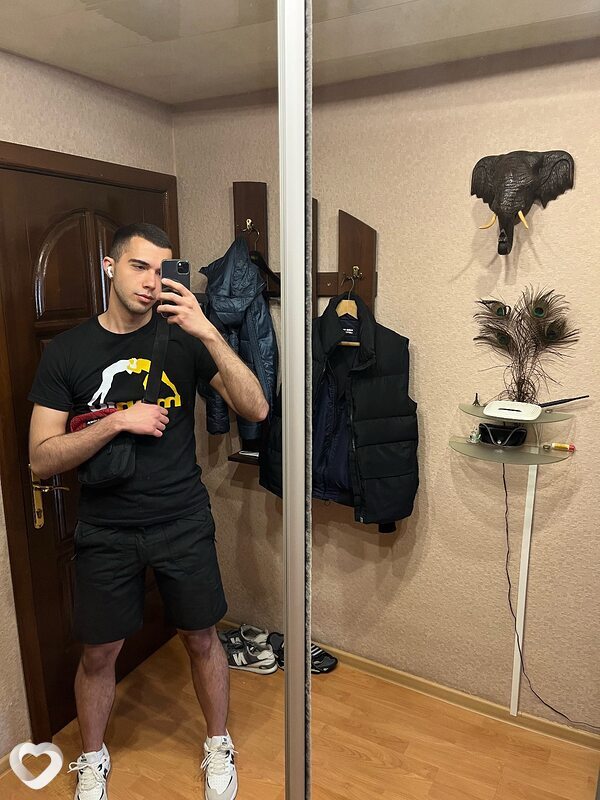 Давид, 23, Донецке — анкета №2203036
