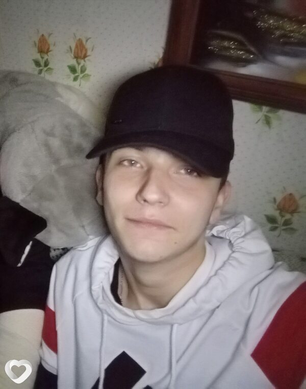 Кирилл, 20, Минске — анкета №2203789