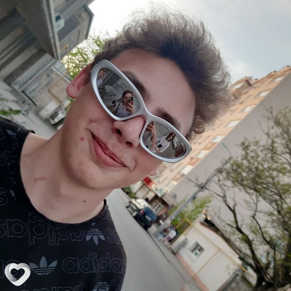 Вова, 19, Симферополе — анкета №2204378