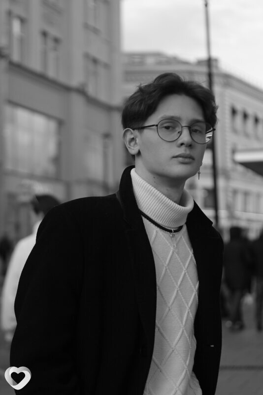 Артем, 20, Химках — анкета №2204615
