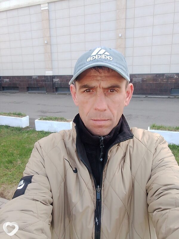 Валерий, 39, Бийске — анкета №2205125