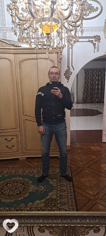 Евгений, Уяр
