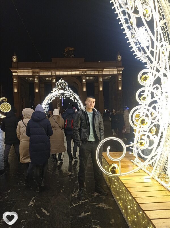 Джонни, Москва
