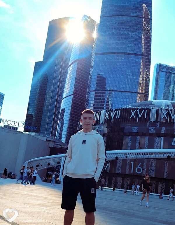 Владимир, 24, Комсомольске-на-Амуре — анкета №2206714