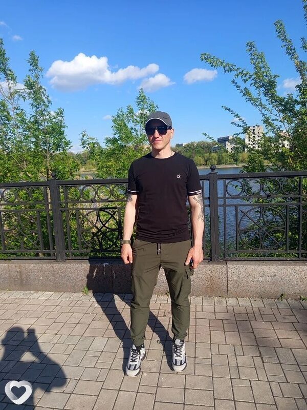 Евгений, 30, Донецке — анкета №2207312
