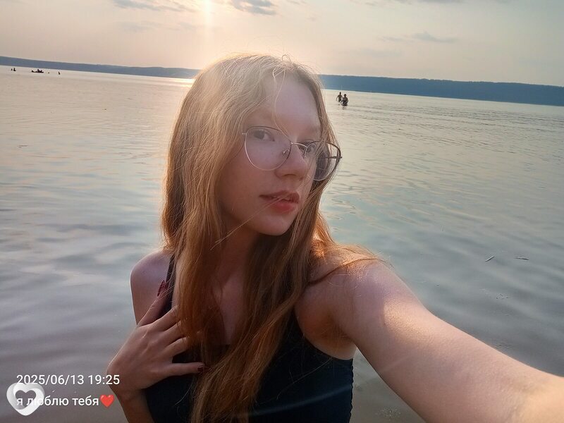 Елена, 19, Самаре — анкета №2207679