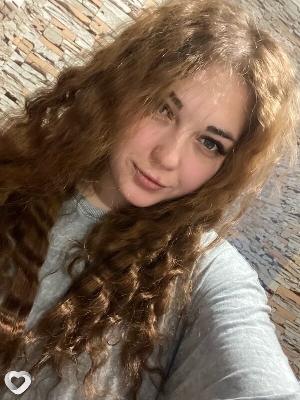 Алина, 23, Смоленске — анкета №2207687