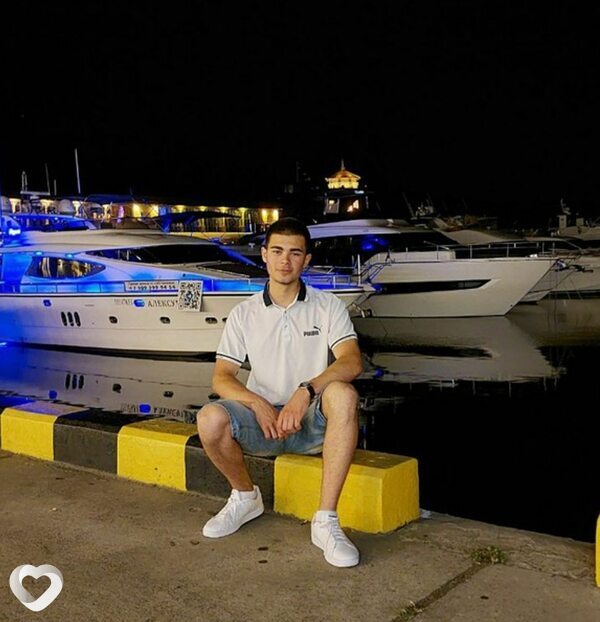 Даниил, 21, Адлер — анкета №2208489