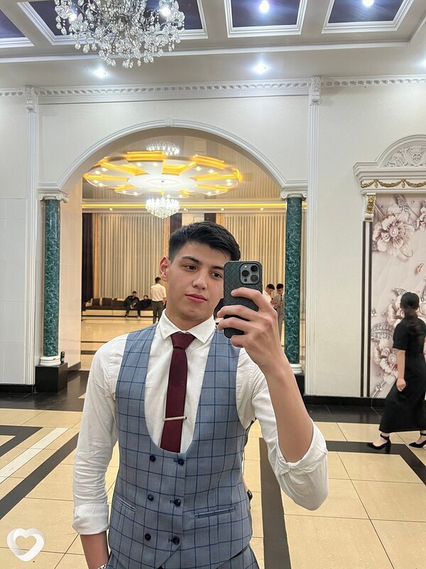 Алик, 26, Донецке — анкета №2208610