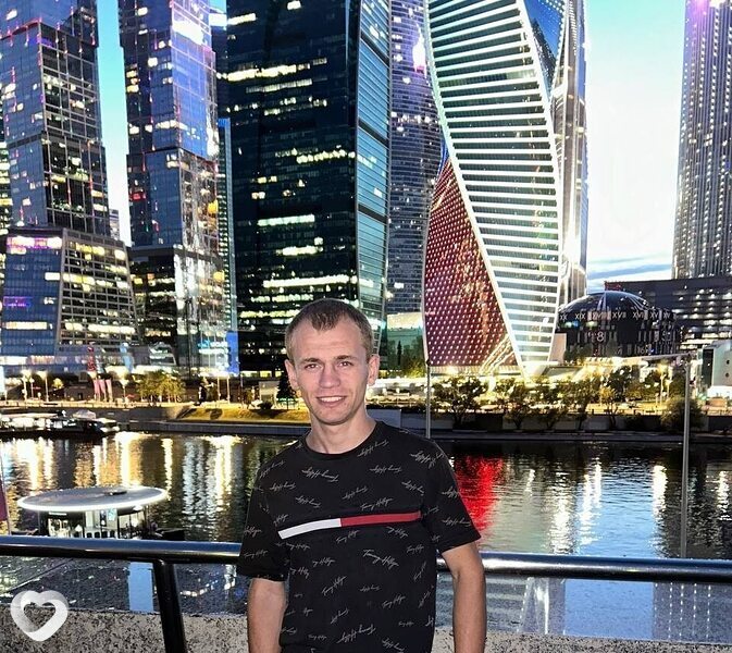 Илья, 21, Миллерове — анкета №2208367