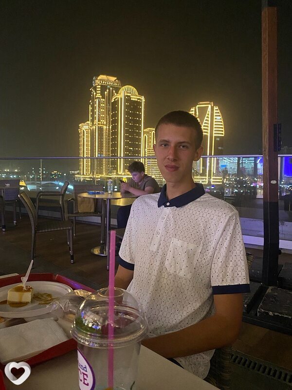 Виталий, 22, Подольске — анкета №2208544