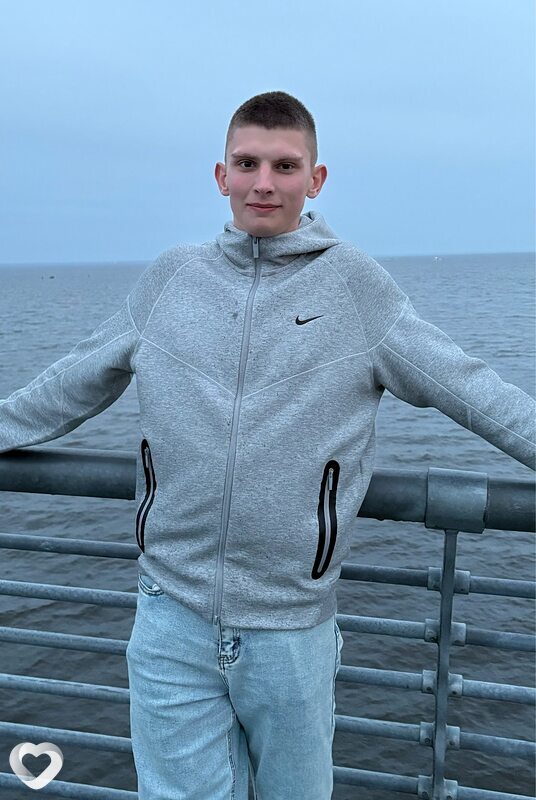 Егор, 21, Санкт-Петербурге — анкета №2208875