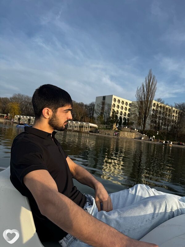 Вадим, 22, Минеральных Водах — анкета №2209014