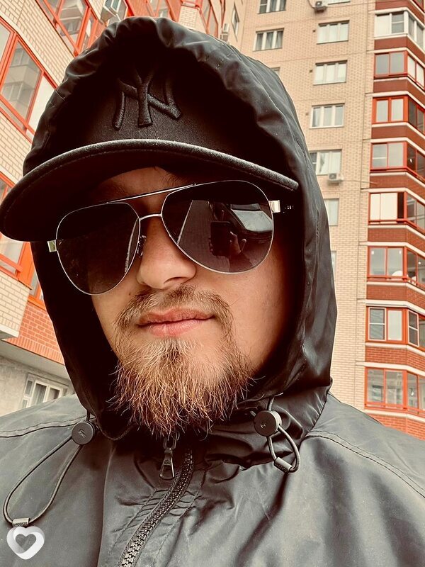 Жесткий Алик, 29, Москве — анкета №2209360