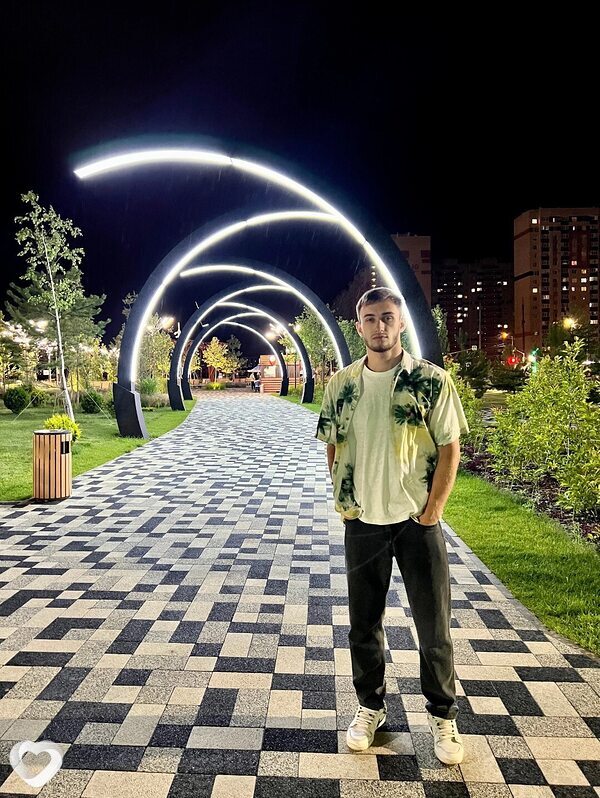 Агент, 29, Крымске — анкета №2209462